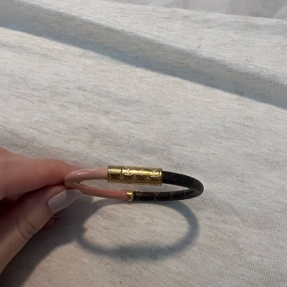 Louis Vuitton Bracelet - Picture 5 of 5